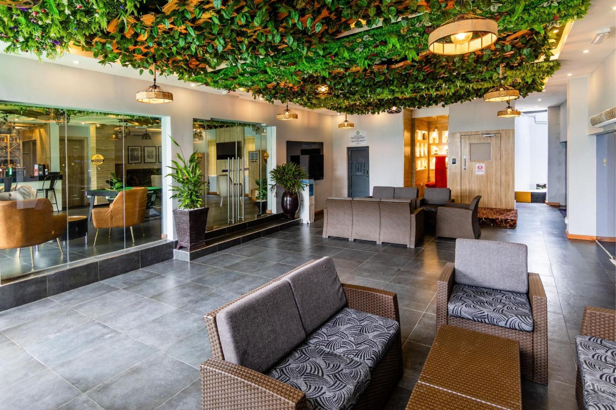 Bon Hotel Delta Warri Buitenkant foto
