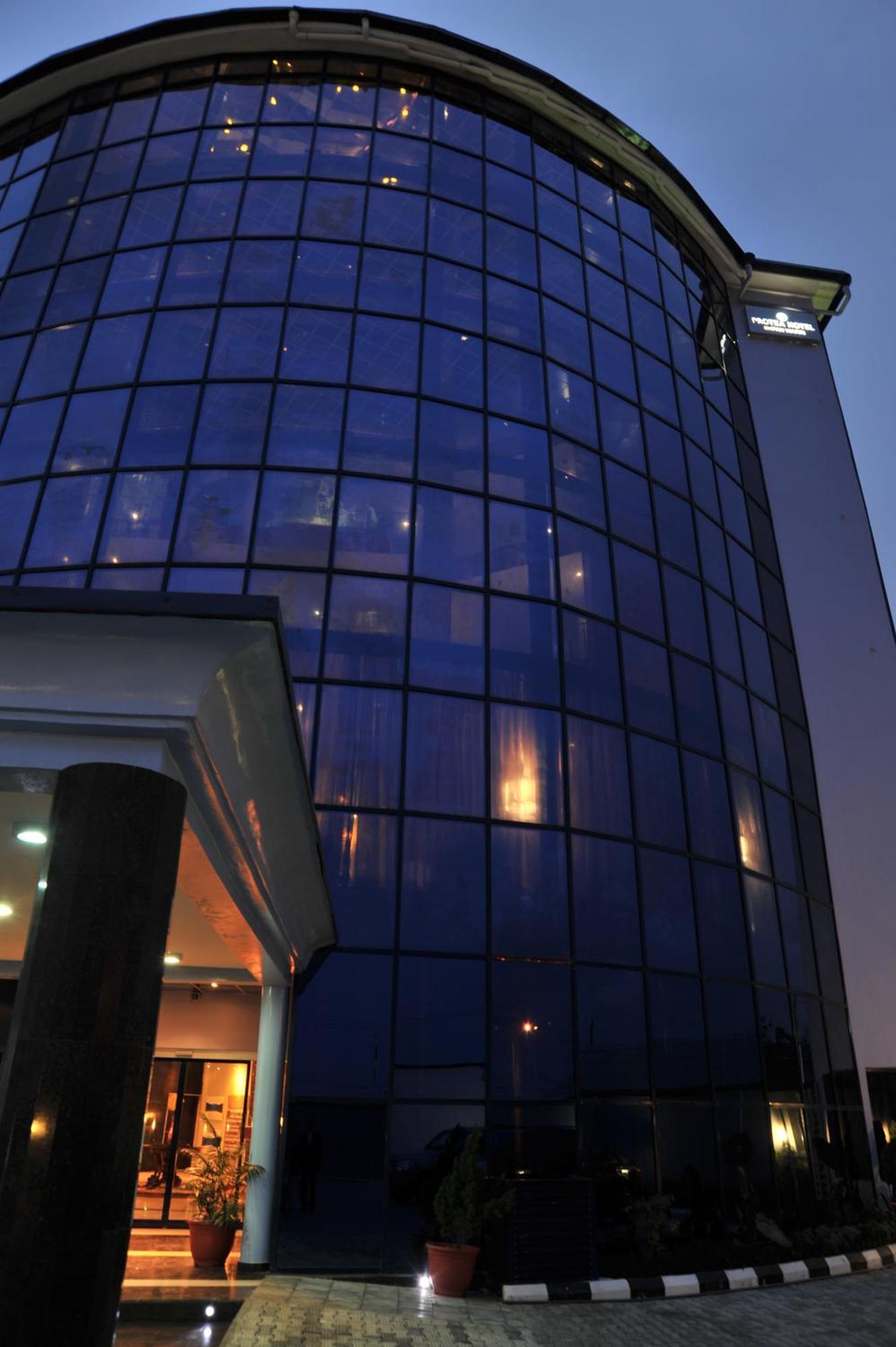 Bon Hotel Delta Warri Buitenkant foto